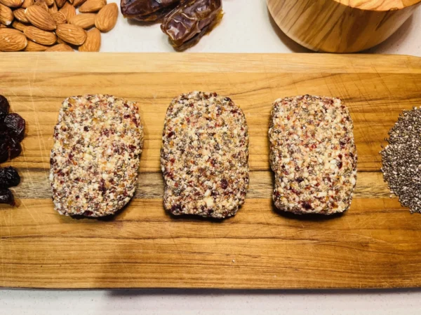 CuraBar Cranberry Chia Protein Bars - 6 Bars